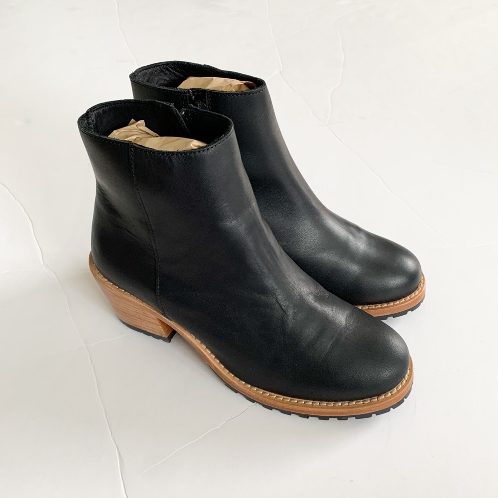 Patina Smooth Black Boots